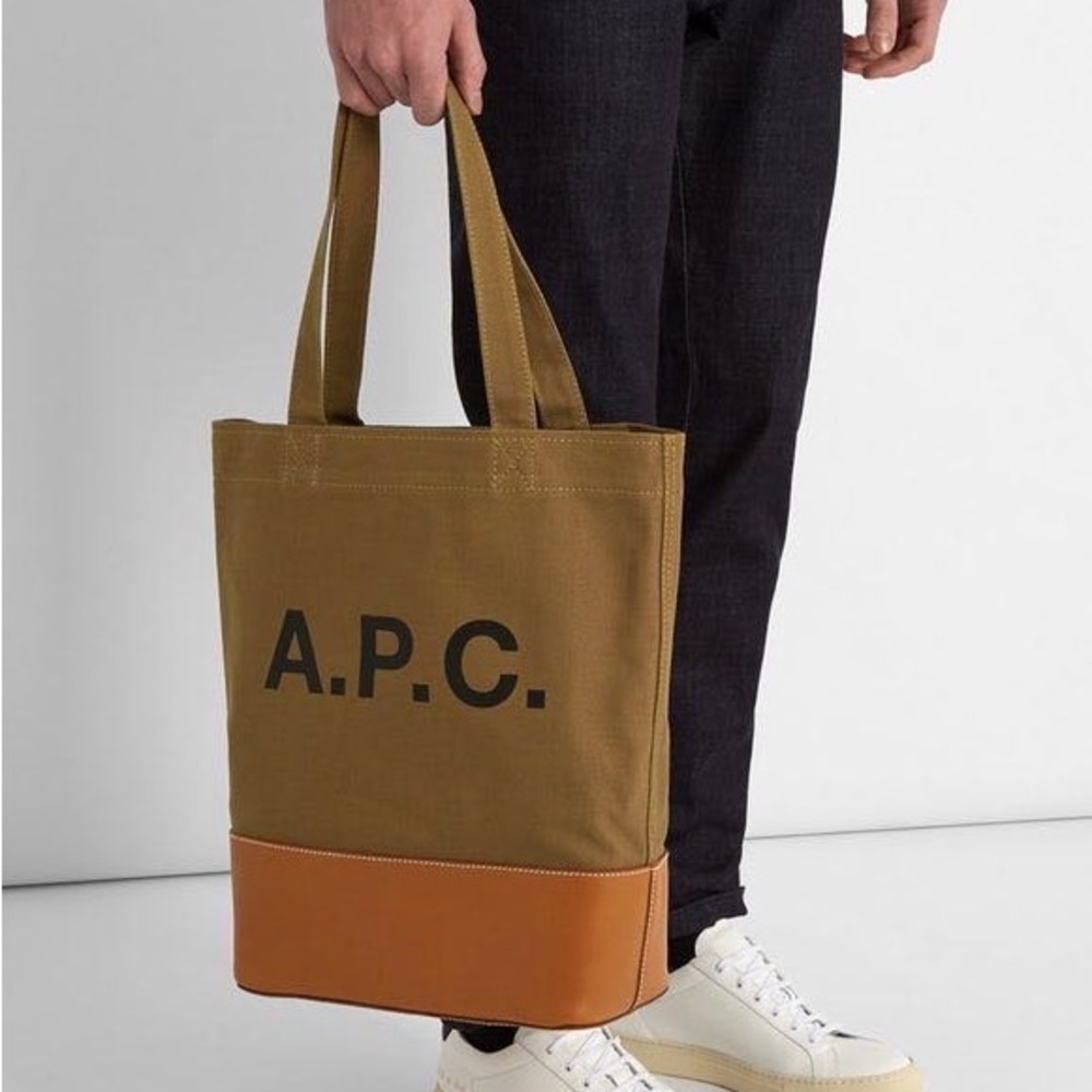 A.P.C. Unveils a Set of Axel Tote Bags